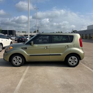 KIA SOUL BASE - 3