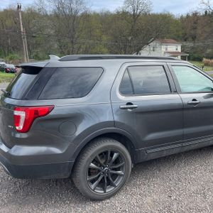FORD EXPLORER XLT - 9
