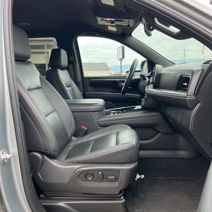 2025 Chevrolet TAHOE Z71 缩略图 33