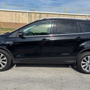 FORD ESCAPE TITANIUM - 4