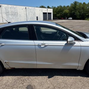 2016 FORD FUSION SE thumbnail 11