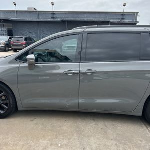 CHRYSLER PACIFICA LIMITED - 4