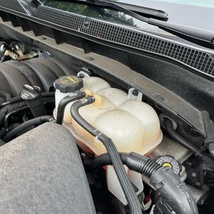 2024 Chevrolet SUBURBAN LT photo 50