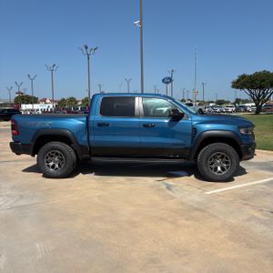 صورة 10 لـ 2024 RAM 1500 TRX