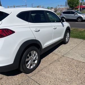 HYUNDAI TUCSON - 9