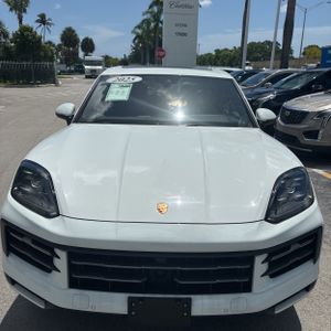 2025 Porsche CAYENNE thumbnail 15