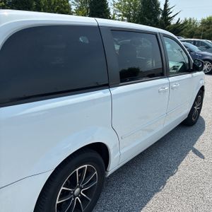 صورة 8 لـ 2015 Dodge GRAND CARAVAN SE
