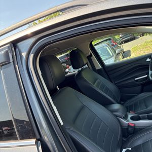 صورة مصغرة 33 لـ 2014 FORD ESCAPE SE