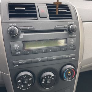 2010 Toyota COROLLA LE — миниатюра 52