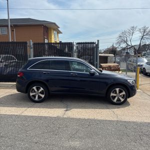 MERCEDES-BENZ GLC - 10