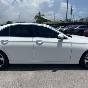 2017 Mercedes-BENZ E-CLASS — миниатюра 11