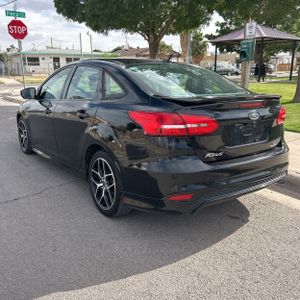 FORD FOCUS SE - 5
