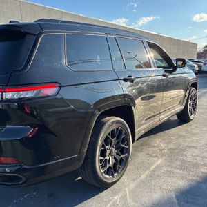 JEEP GRAND CHEROKEE L SUMMIT RESERVE - 9