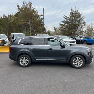 KIA TELLURIDE LX - 10
