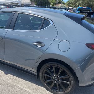 2024 Mazda MAZDA3 HATCHBACK 2.5 S CARBON EDITION — фото 6