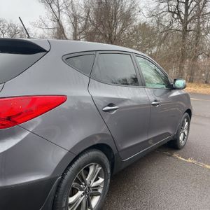 HYUNDAI TUCSON GLS - 9