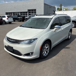 2017 Chrysler PACIFICA LIMITED 照片 1