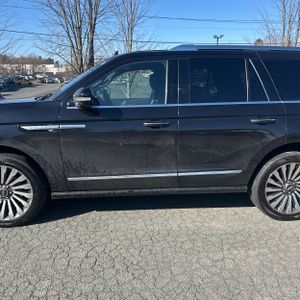 LINCOLN NAVIGATOR RESERVE - 4