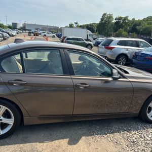 صورة مصغرة 11 لـ 2013 BMW 320I XDRIVE