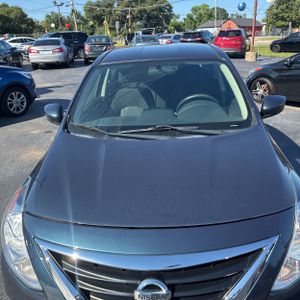 2017 Nissan VERSA SV — миниатюра 15