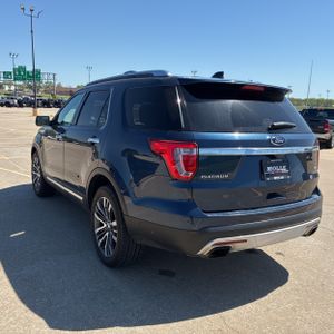 FORD EXPLORER PLATINUM - 4