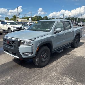 2025 Nissan FRONTIER PRO-4X — фото 1