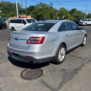 FORD TAURUS SEL - 8