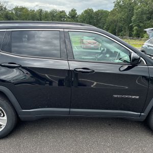 صورة مصغرة 11 لـ 2022 JEEP COMPASS LATITUDE