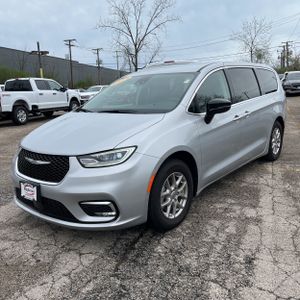 CHRYSLER PACIFICA TOURING L - 1