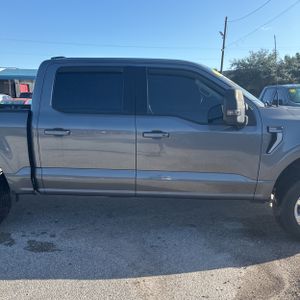 2022 FORD F-150 LARIAT photo 9