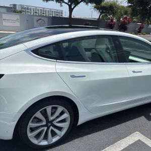 صورة 9 لـ 2020 Tesla MODEL 3 LONG RANGE