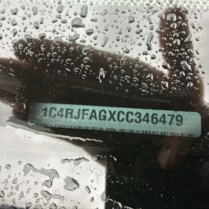 2012 JEEP GRAND CHEROKEE LAREDO — миниатюра 55