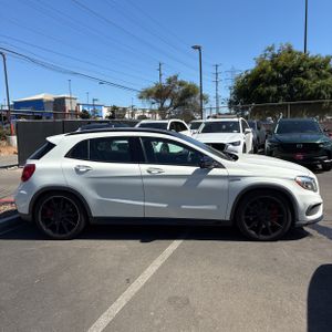 MERCEDES-BENZ GLA-CLASS AMG - 10