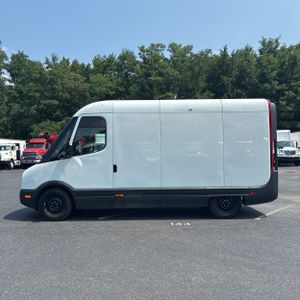 2024 Rivian DELIVERY ECV 500 CARGO VAN — фото 3