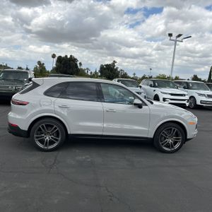 PORSCHE CAYENNE - 10