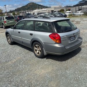 SUBARU OUTBACK BASE - 5