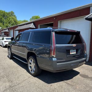 CADILLAC ESCALADE LUXURY - 5