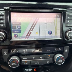 2017 Nissan ROGUE SL — миниатюра 39