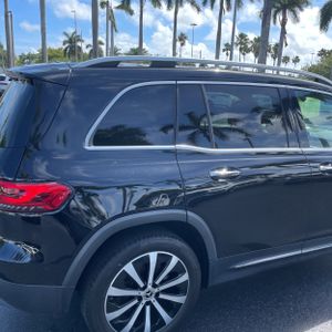 MERCEDES-BENZ GLB - 9