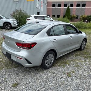 صورة 8 لـ 2023 KIA RIO LX