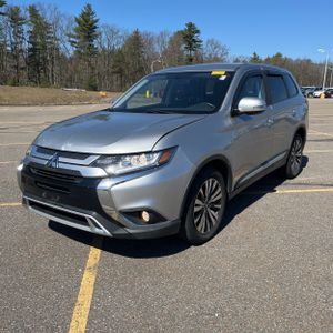 MITSUBISHI OUTLANDER SE - 1
