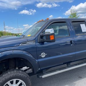 FORD F-250 SUPER DUTY LARIAT - 2