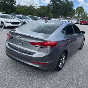 2018 Hyundai ELANTRA SEL — фото 8