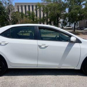 2017 Toyota COROLLA LE 照片 11