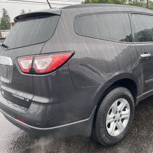 2016 Chevrolet TRAVERSE LS — фото 9