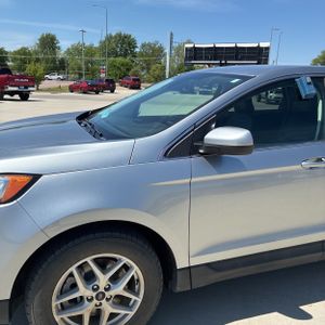 FORD EDGE SEL - 2