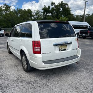 CHRYSLER TOWN & COUNTRY TOURING - 5