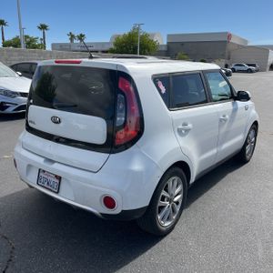 KIA SOUL + - 8