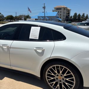 PORSCHE PANAMERA - 6