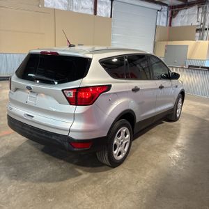 FORD ESCAPE S - 6